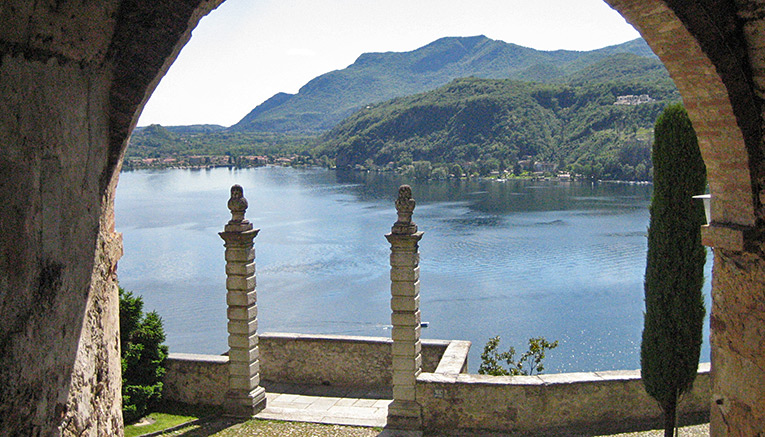 Wili-italian-lakes-walking-6
